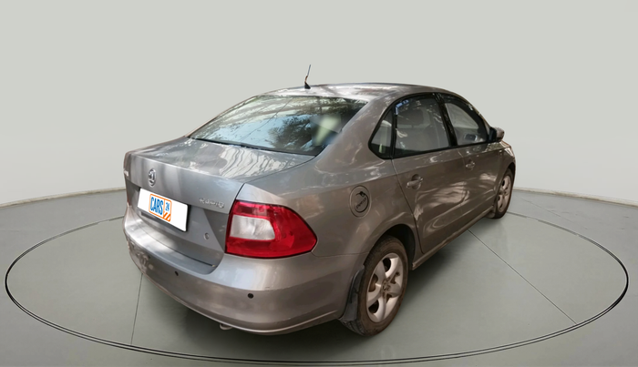 2013 Skoda Rapid AMBITION 1.6 MPI MT PLUS, Petrol, Manual, 63,497 km, exterior