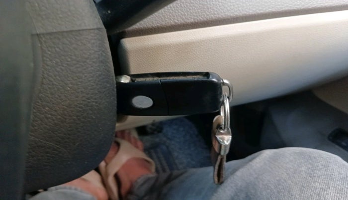 2013 Skoda Rapid AMBITION 1.6 MPI MT PLUS, Petrol, Manual, 63,497 km, interior