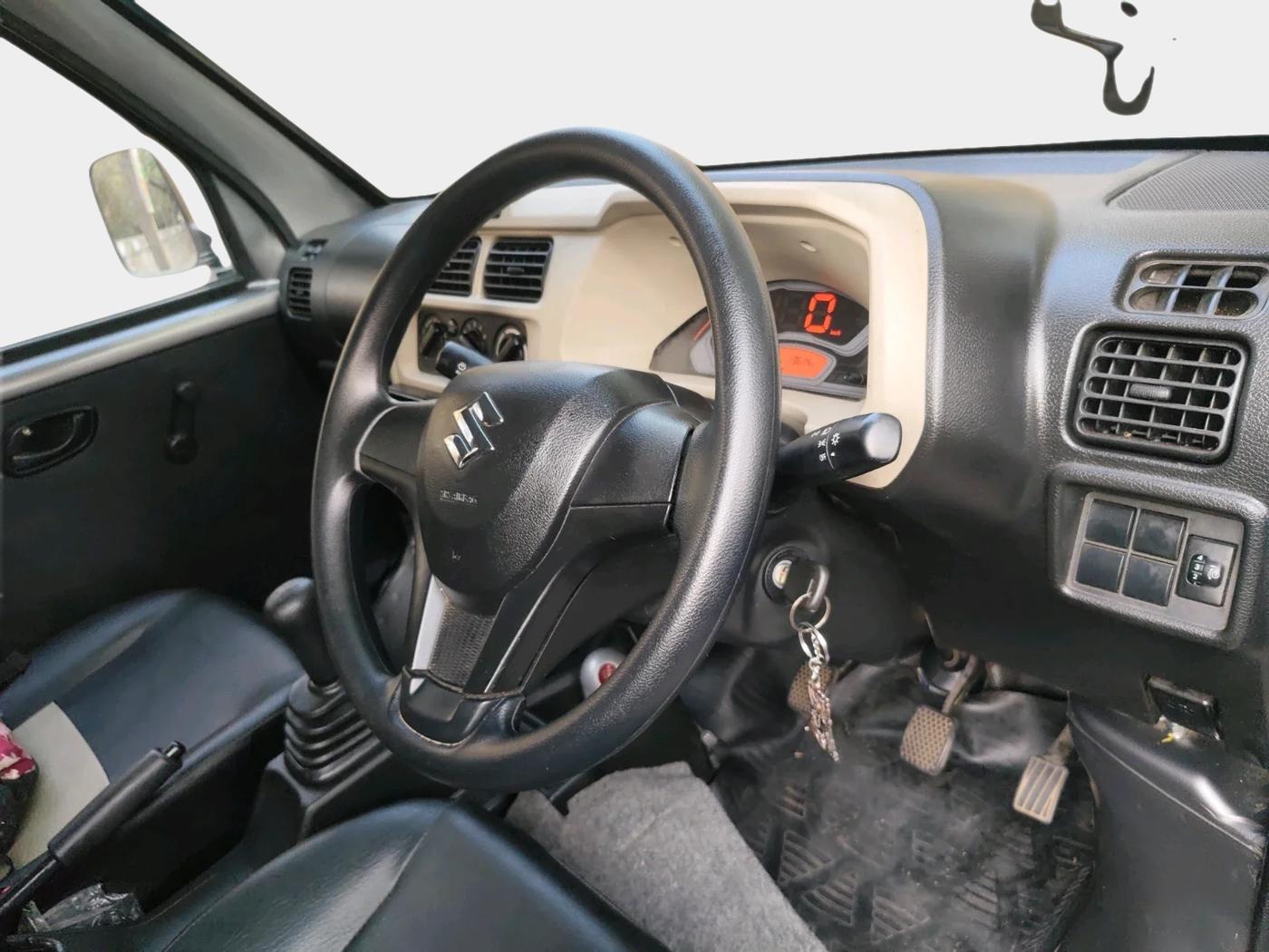2023 Maruti Eeco 5 STR AC, Petrol, Manual, 13,614 km, interior