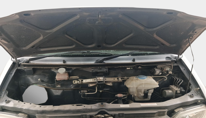 2023 Maruti Eeco 5 STR AC, Petrol, Manual, 15,058 km, exterior