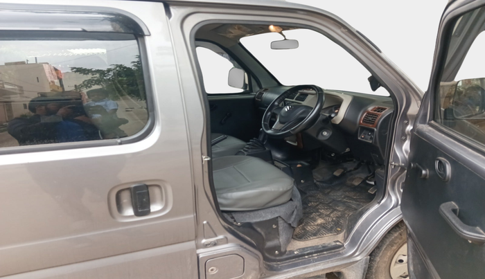 2023 Maruti Eeco 5 STR AC, Petrol, Manual, 15,058 km, interior