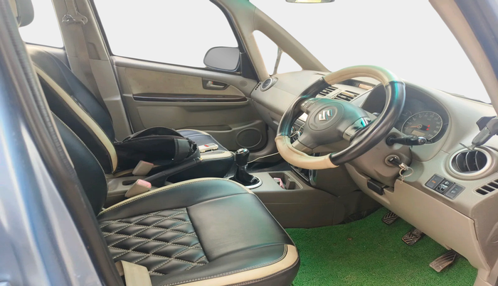 2012 Maruti SX4 ZXI, Petrol, Manual, 1,31,108 km, interior
