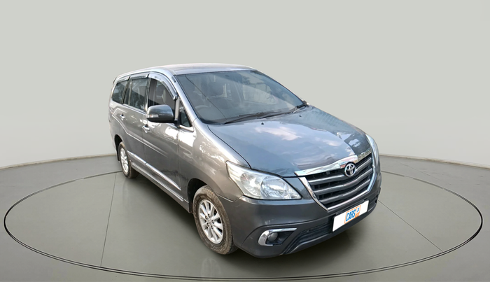 2014 Toyota Innova 2.5 ZX 7 STR, Diesel, Manual, 1,91,145 km, exterior