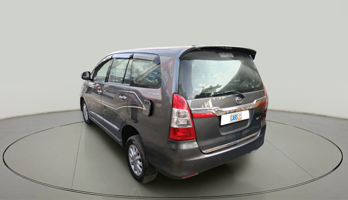 2014 Toyota Innova 2.5 ZX 7 STR, Diesel, Manual, 1,91,145 km, exterior