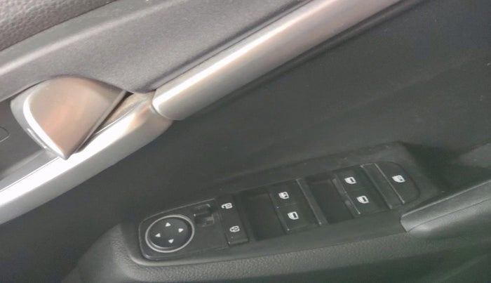 2020 KIA SELTOS HTK 1.5 PETROL, Petrol, Manual, 72,286 km, interior