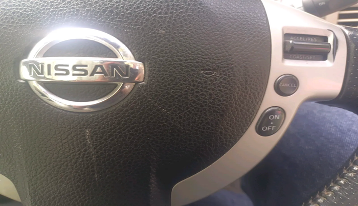 2011 Nissan X Trail SLX MT, Diesel, Manual, 1,75,031 km, interior