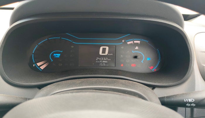 2020 Renault Kwid RXT 1.0 (O), Petrol, Manual, 24,332 km, interior