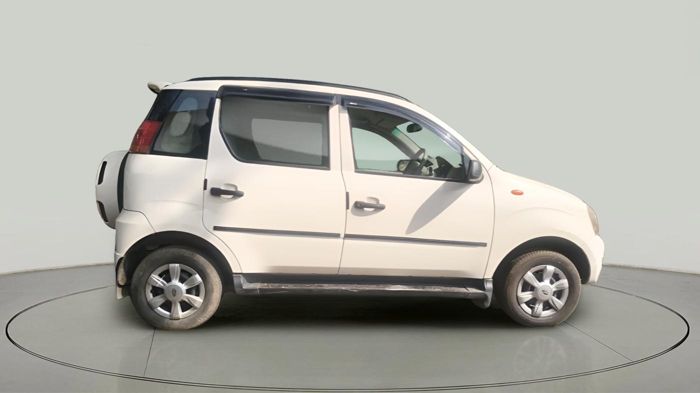 2013 Mahindra Quanto C4, Diesel, Manual, 48,500 km, exterior