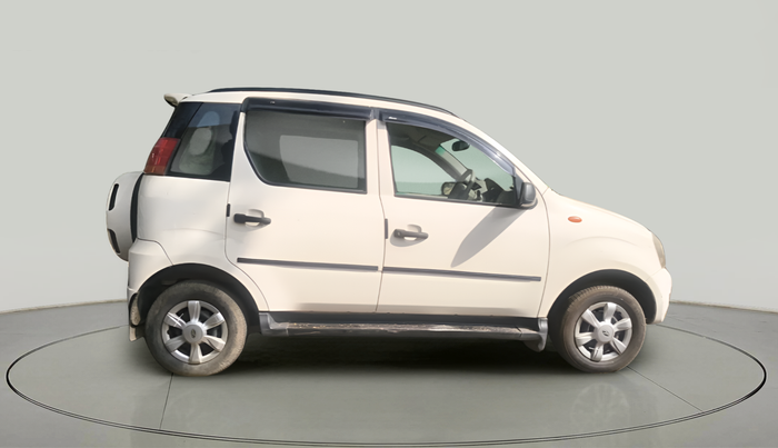 2013 Mahindra Quanto C4, Diesel, Manual, 48,034 km, exterior