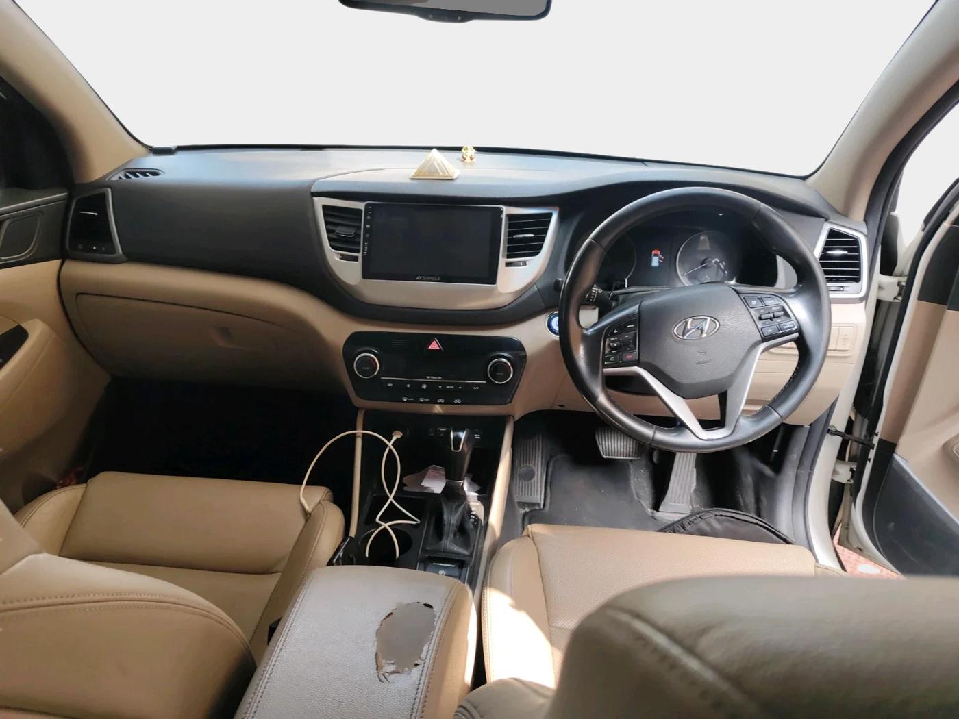 2017 Hyundai Tucson GLS 2WD AT DIESEL, Diesel, Automatic, 70,686 km, interior