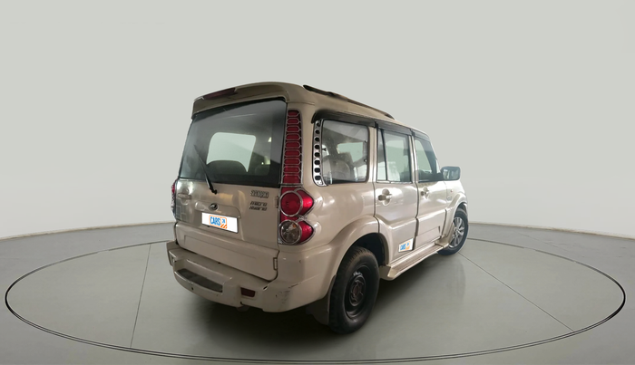 2013 Mahindra Scorpio SLE, Diesel, Manual, 1,62,559 km, exterior