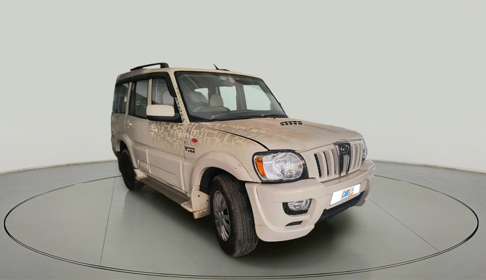 2013 Mahindra Scorpio SLE, Diesel, Manual, 1,62,559 km, exterior