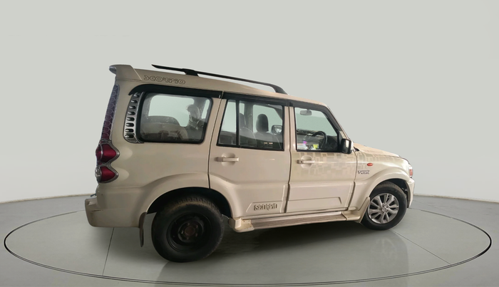 2013 Mahindra Scorpio SLE, Diesel, Manual, 1,62,559 km, exterior