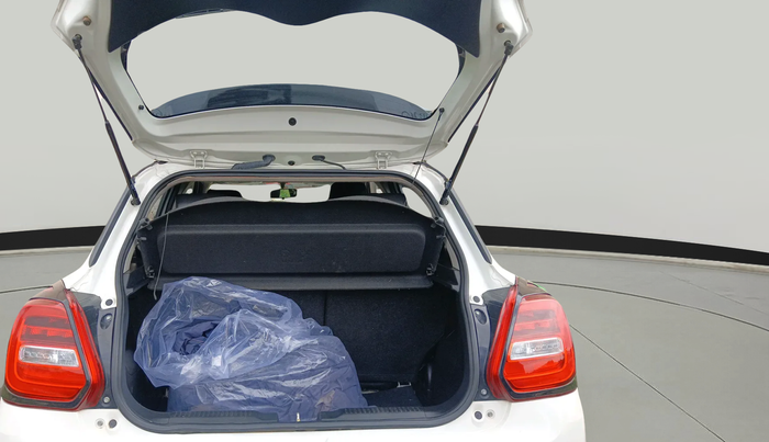 2023 Maruti Swift ZXI, Petrol, Manual, 25,423 km, exterior