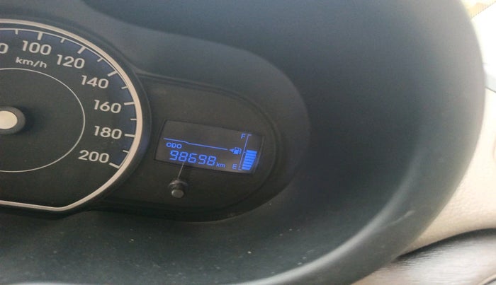 2013 Hyundai i10 MAGNA 1.2, Petrol, Manual, 98,698 km, interior