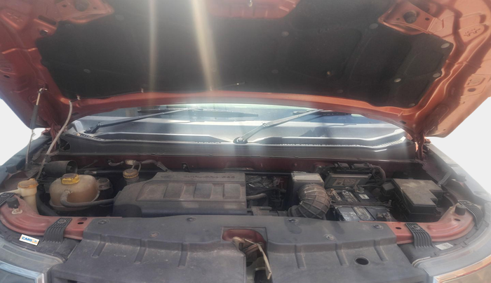 2016 Mahindra Kuv100 K8 6 STR, Petrol, Manual, 26,244 km, exterior