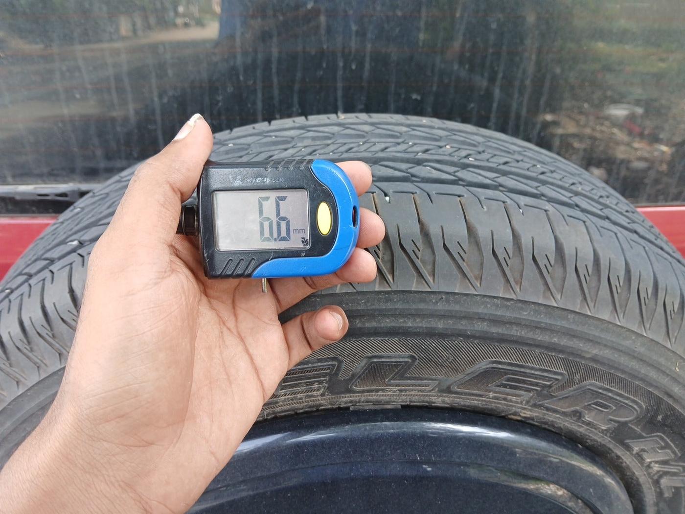 2023 Maruti JIMNY ALPHA ALL GRIP PRO AT DUAL TONE, Petrol, Automatic, 14,028 km, tyre
