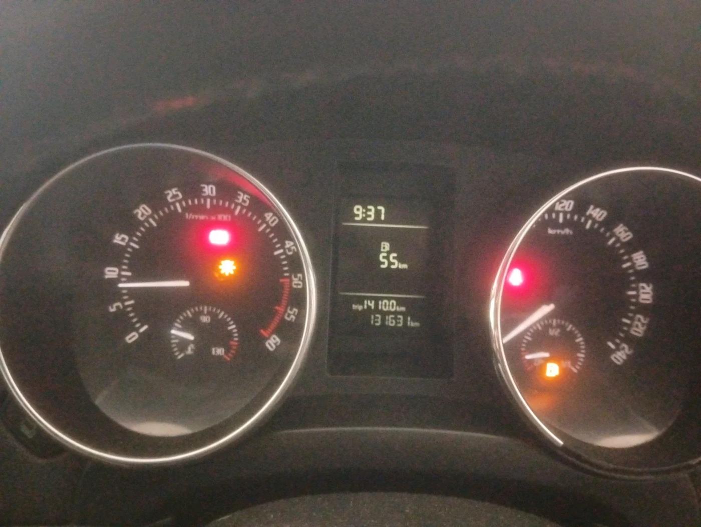 2012 Skoda Yeti AMBIENTE, Diesel, Manual, 1,31,631 km, interior