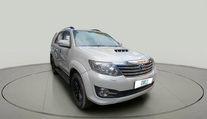 2013 Toyota Fortuner 3.0 4X2 AT, Diesel, Automatic, 2,05,220 km, exterior
