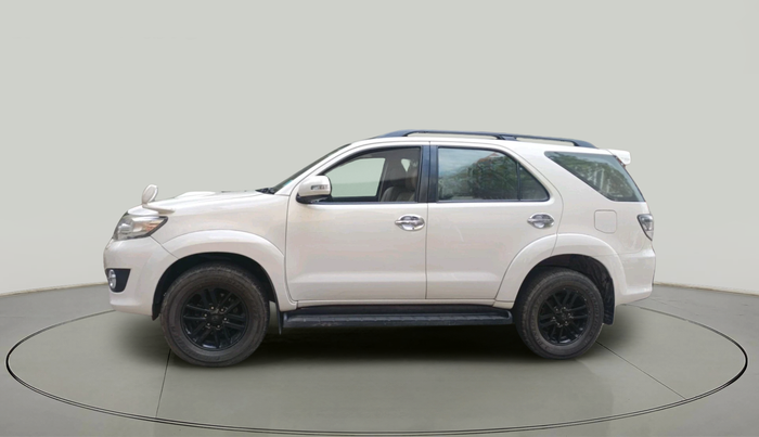 2013 Toyota Fortuner 3.0 4X2 AT, Diesel, Automatic, 2,05,220 km, exterior