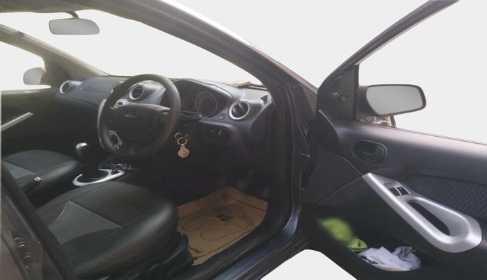 2014 Ford Figo TITANIUM 1.4 DIESEL, Diesel, Manual, 78,316 km, interior