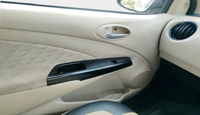 2018 Toyota Etios Liva V, Petrol, Manual, 50,540 km, interior