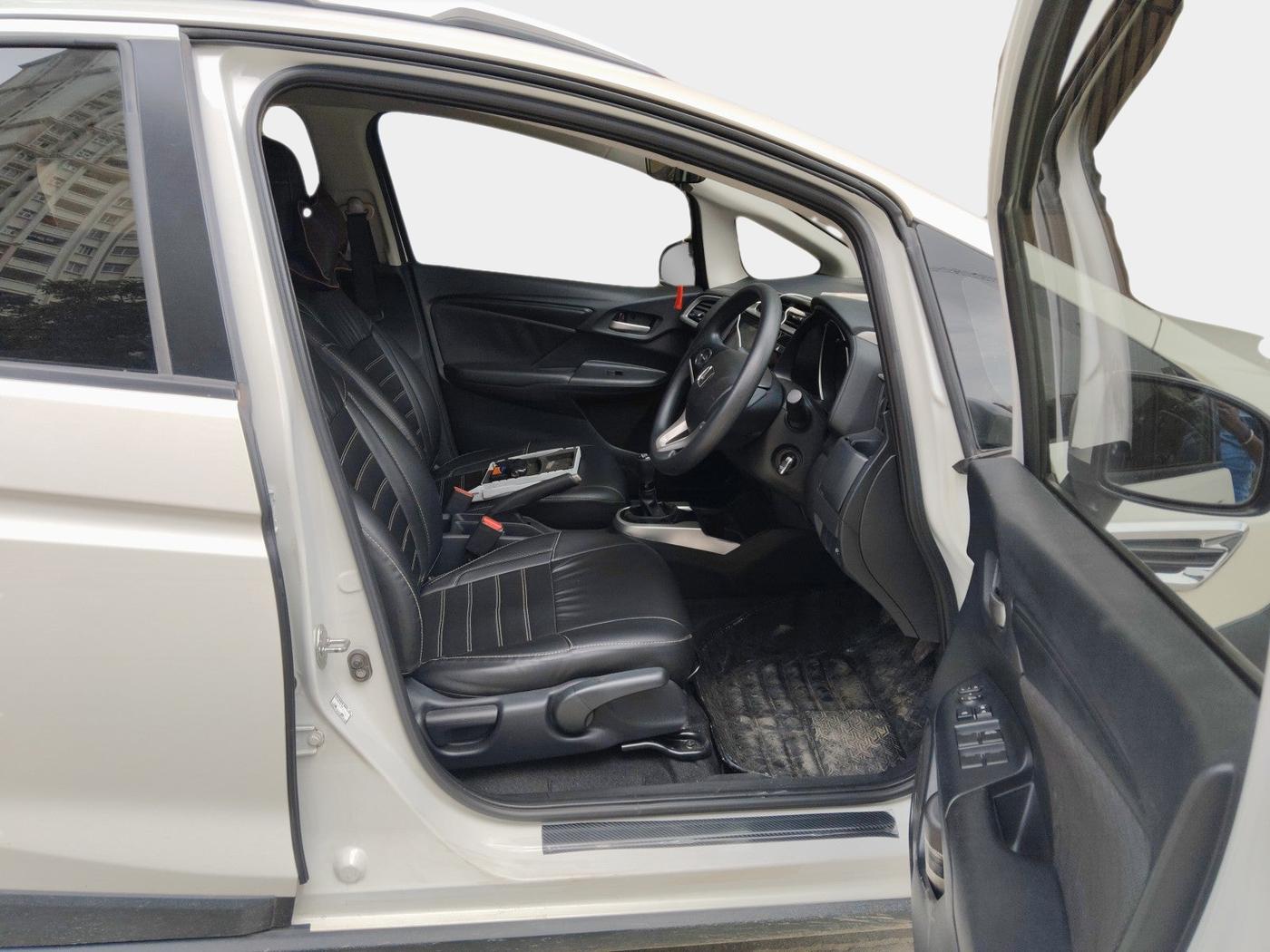 2020 Honda WR-V 1.5L I-DTEC SV MT, Diesel, Manual, 33,864 km, interior