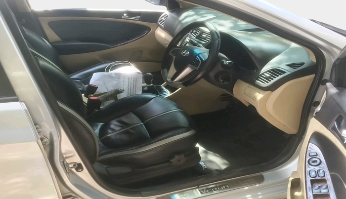 2012 Hyundai Verna FLUIDIC 1.6 VTVT SX, Petrol, Manual, 61,044 km, interior
