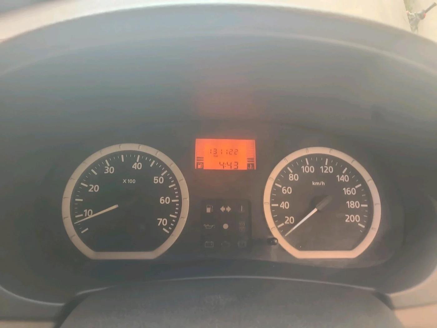 2011 Mahindra Verito 1.5 D4 BS III, Diesel, Manual, 1,31,132 km, interior