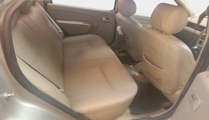 2011 Mahindra Verito 1.5 D4 BS III, Diesel, Manual, 1,31,132 km, interior