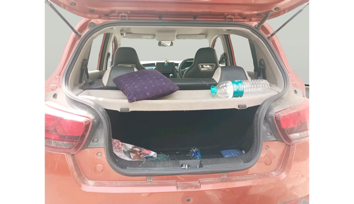 2016 Mahindra Kuv100 K4 PLUS 6 STR, Petrol, Manual, 65,549 km, exterior