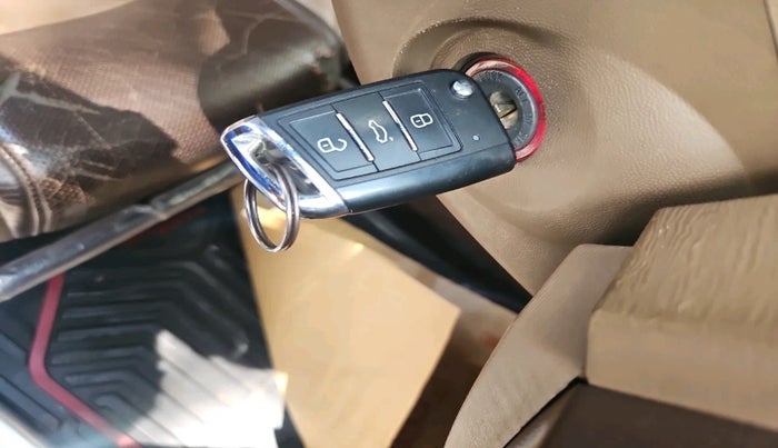 2013 Mahindra XUV500 W8, Diesel, Manual, 81,083 km, interior