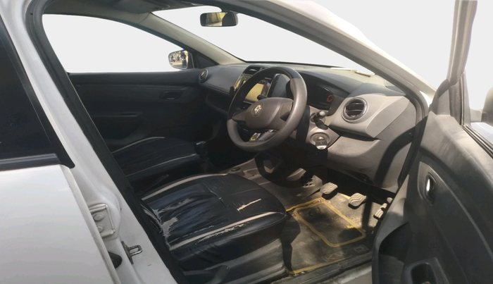 2016 Renault Kwid RXT 0.8, Petrol, Manual, 49,698 km, interior