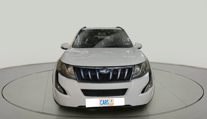2015 Mahindra XUV500 W10, Diesel, Manual, 1,03,979 km, exterior