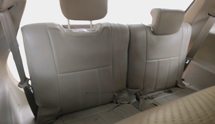 2015 Mahindra XUV500 W10, Diesel, Manual, 1,03,979 km, interior