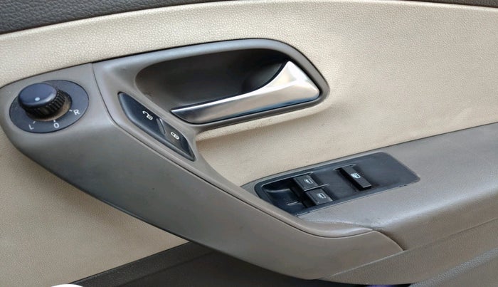 2012 Volkswagen Vento COMFORTLINE DIESEL 1.6, Diesel, Manual, 1,42,696 km, interior