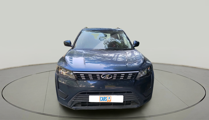 2021 Mahindra XUV300 W6 1.2 PETROL AMT, Petrol, Automatic, 24,126 km, exterior