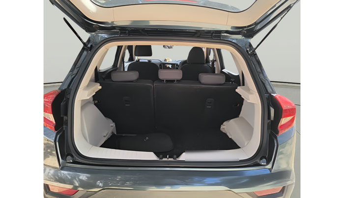 2021 Mahindra XUV300 W6 1.2 PETROL AMT, Petrol, Automatic, 24,126 km, exterior