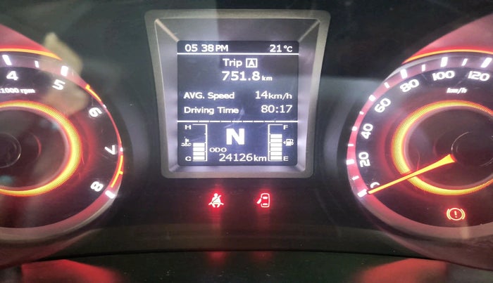 2021 Mahindra XUV300 W6 1.2 PETROL AMT, Petrol, Automatic, 24,126 km, interior