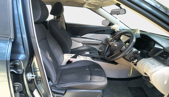 2021 Mahindra XUV300 W6 1.2 PETROL AMT, Petrol, Automatic, 24,126 km, interior