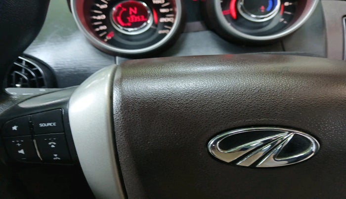 2014 Mahindra XUV500 W6, Diesel, Manual, 74,600 km, interior