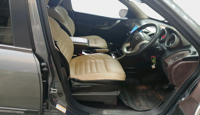 2014 Mahindra XUV500 W6, Diesel, Manual, 74,600 km, interior