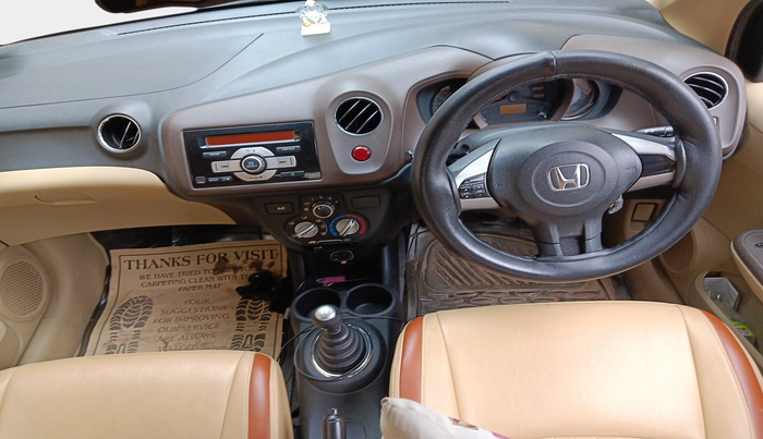 2013 Honda Amaze 1.5L I-DTEC S, Diesel, Manual, 1,12,580 km, interior