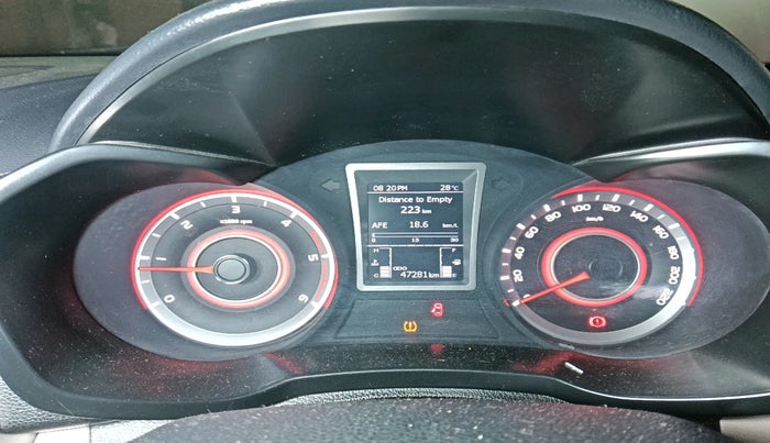 2021 Mahindra XUV300 W8 (O) 1.5 DIESEL, Diesel, Manual, 47,281 km, interior