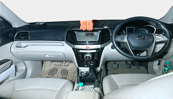 2021 Mahindra XUV300 W8 (O) 1.5 DIESEL, Diesel, Manual, 47,281 km, interior