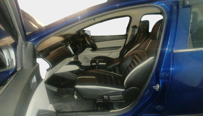 2021 Renault TRIBER RXE MT, Petrol, Manual, 36,496 km, interior