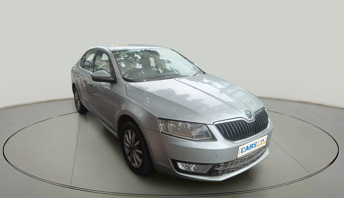 2013 Skoda Octavia AMBITION 2.0 TDI, Diesel, Manual, 87,950 km, exterior