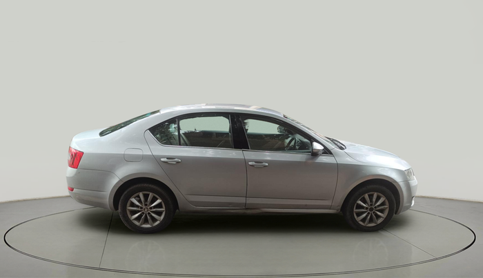 2013 Skoda Octavia AMBITION 2.0 TDI, Diesel, Manual, 87,950 km, exterior