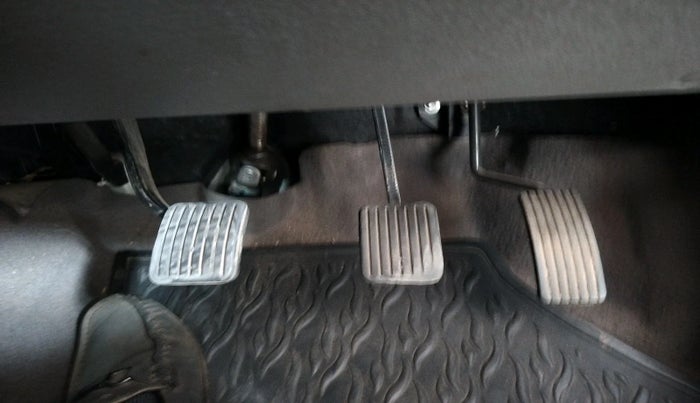 2011 Hyundai i10 MAGNA 1.2, Petrol, Manual, 37,842 km, interior