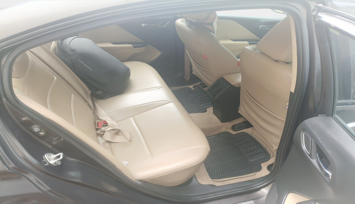 2018 Honda City 1.5L I-VTEC V MT, Petrol, Manual, 1,14,106 km, interior